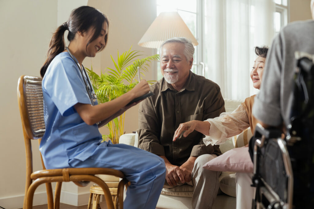 A trained nurse or palliative specialist visits the patient’s home to provide medication, pain management, and emotional support.